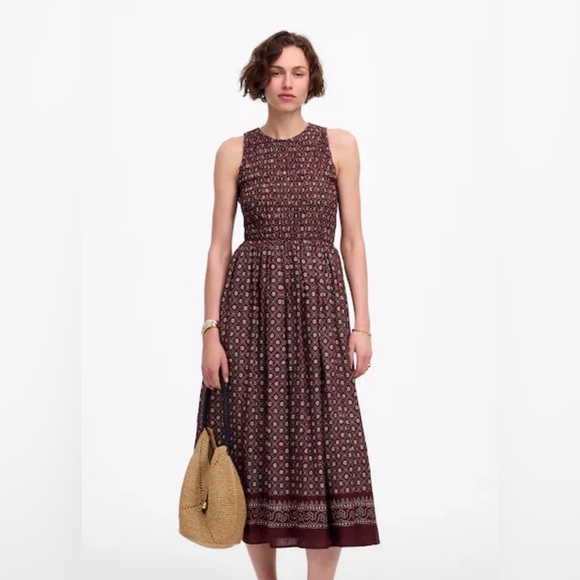 Madewell Dresses & Skirts - Madewell The Melody Smocked Midi Dress in Daisy Print